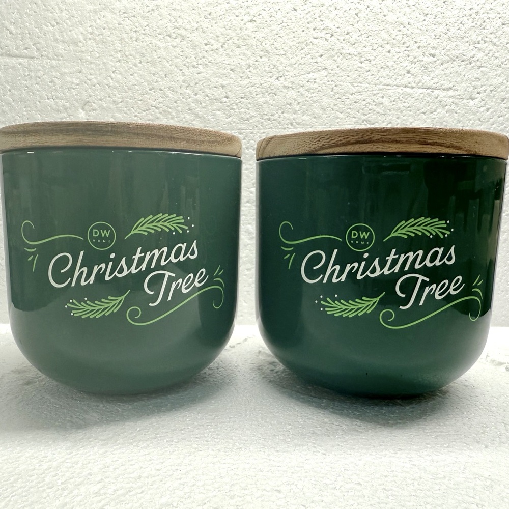 NWT!🎄 DW HOME Christmas Tree Candle 13.6 Oz. Needlework Decorative Lid - Picture 5 of 8
